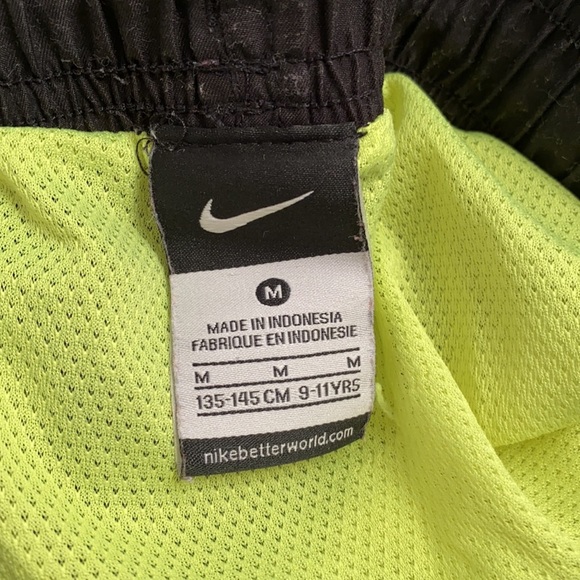 Nike black with neon yellow swoosh lined swim trunks - Picture 5 of 9